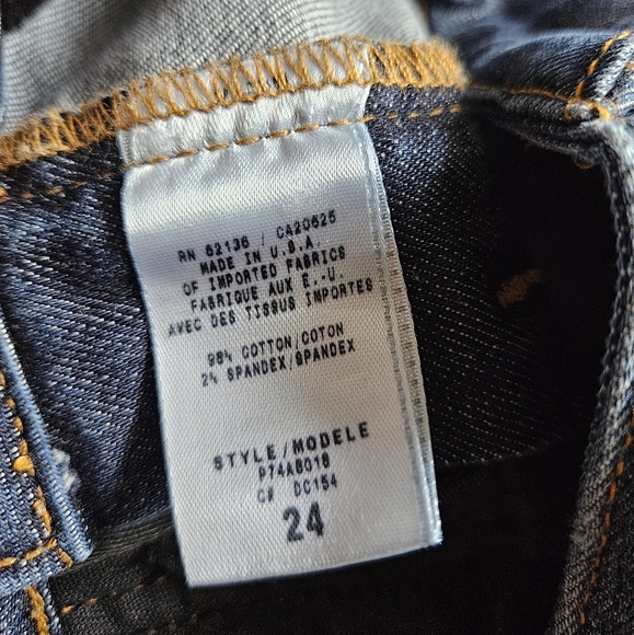 Womens flared Marciano denim jeans. Size 24. Made in 🇺🇸. Y2k. - Picture 4 of 9